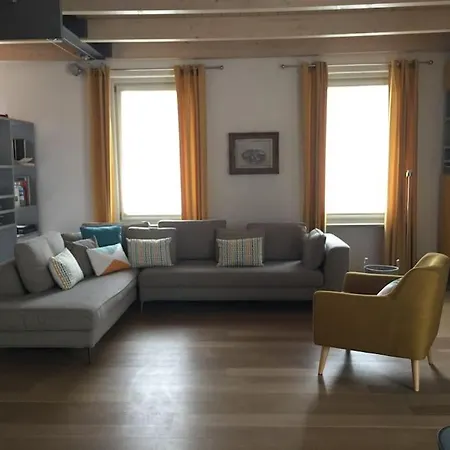 Casa Indipendente Con Giardino In Citta *