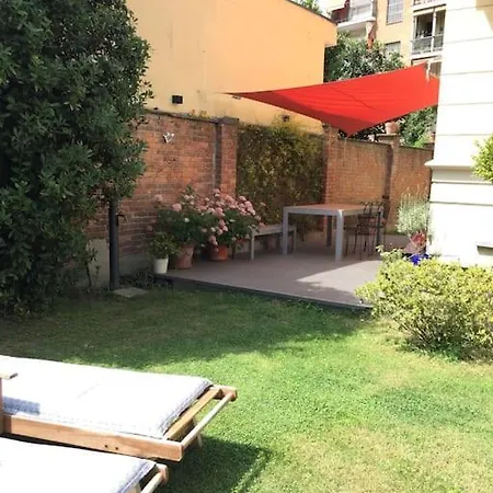 Casa Indipendente Con Giardino In Citta Villa Torino